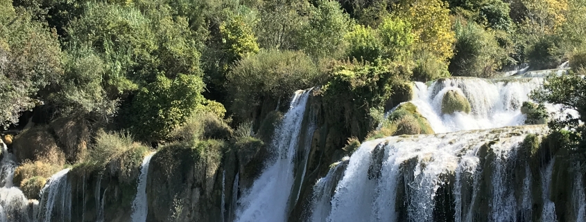 Wasserfall - Unendlichkeit, Lebensfluß und Energie